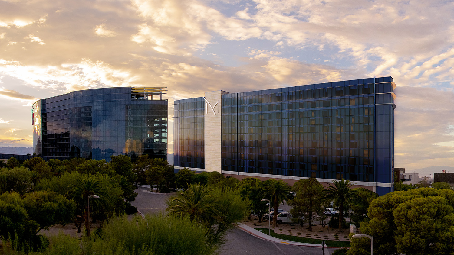 Caesars Virginia - Porte Cochere